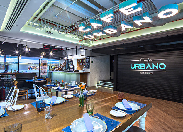 Air force hotel for FAMEX with restaurant Café Urbano